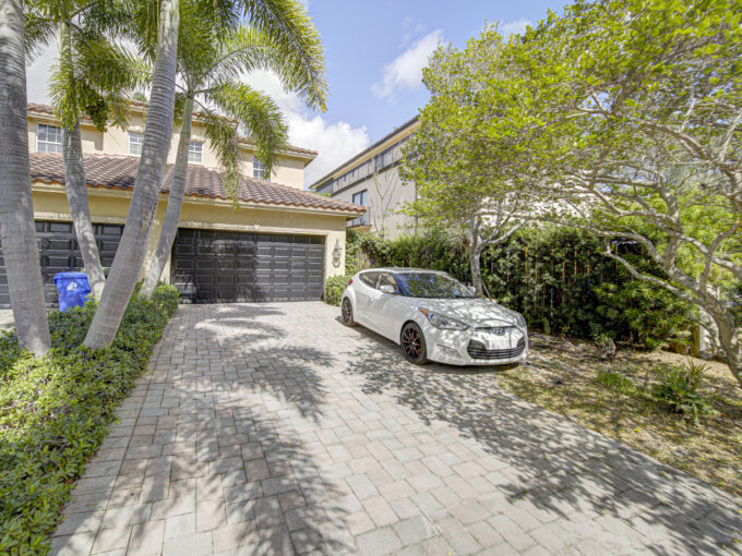Attached Sigle Family Home in Fort Lauderdale Tarpon Bend River